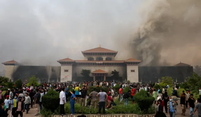 Nepal'de sosyal medya yasağı: 19 kişi öldü, başbakan istifa etti