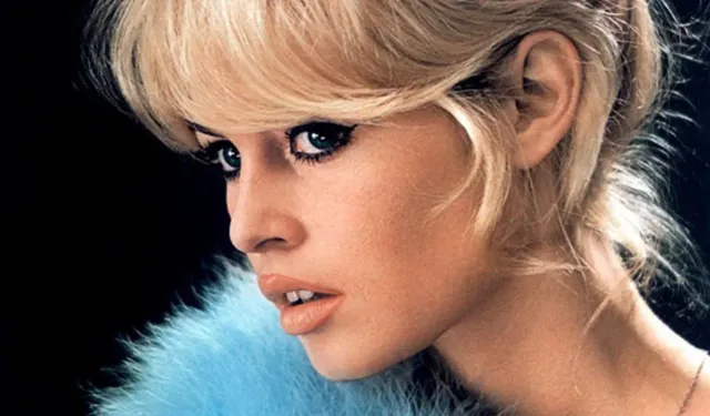 Sinemanın efsane ismi hastaneye kaldırıldı