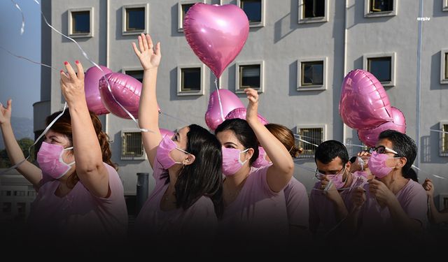 Banaz'da meme kanseri farkındalık yürüyüşü