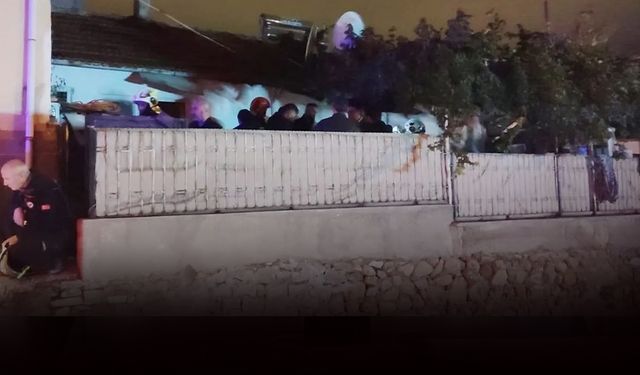 Düğün hazırlığı kabusa döndü: Evin tavanı çöktü, 6 kişi yaralandı!