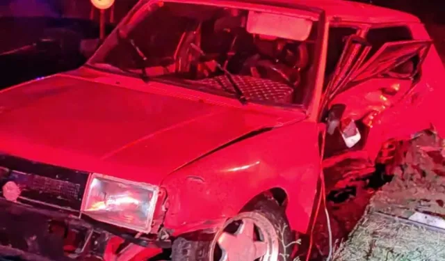 Kavşakta feci kaza: 6 kişi yaralandı!