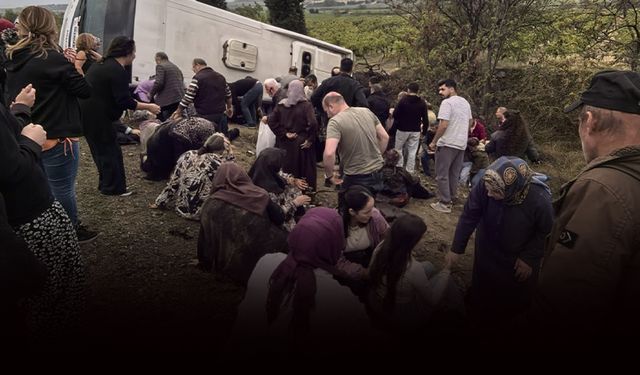 Tur otobüsü şarampole devrildi: Ortalık can pazarına döndü!
