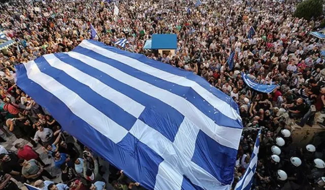 Yunanistan'da günlük çalışma süresi 13 saate çıkarıldı!