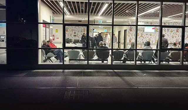 Okul gezisi faciaya dönüştü... 17 öğrenci akşam yemeğinden zehirlendi!