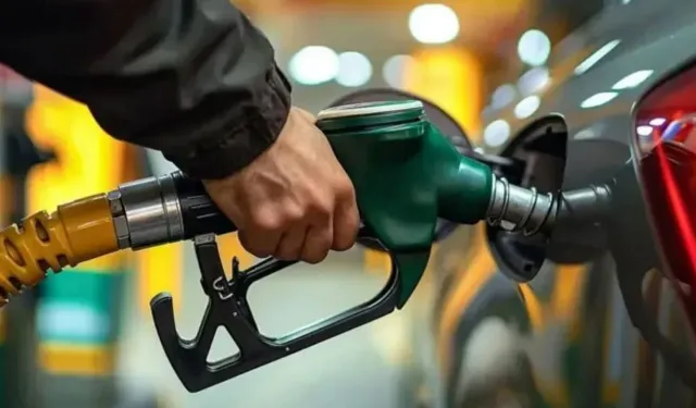 Araç sahipleri dikkat: Akaryakıta bir zam daha kapıda!