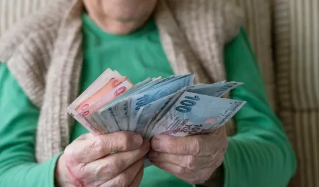 Emekliye çifte maaş uyarısı!
