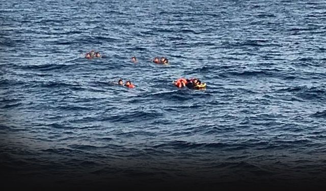 İzmir açıklarında bot faciası: 1 düzensiz göçmen öldü!