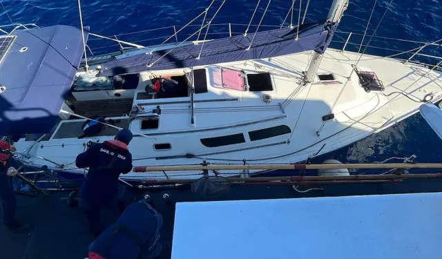 Muğla açıklarında kaçak avı: 22 düzensiz göçmen yakalandı