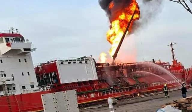 Rus İHA'sı 4 bin ton gaz taşıyan Türk tankerini vurdu: Köy boşaltılıyor