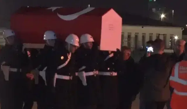 Şehit pilotun naaşı Türkiye'ye getirildi