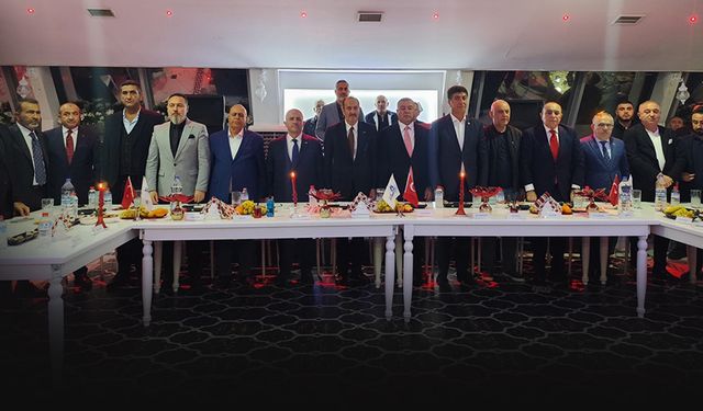 MHP İzmir'de 'Hayırlı Günler Komşum' ziyaretleri tam gaz... Şahin'den Terörsüz Türkiye mesajları