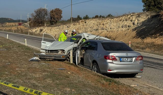 Kavşakta feci kaza: Yaşlı çifti ölüm bile ayıramadı!