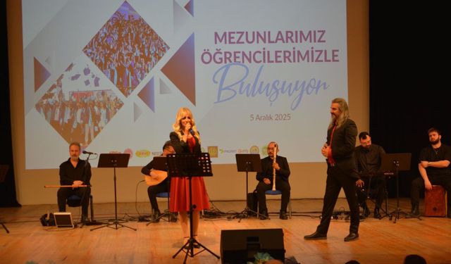 Ege Üniversitesi mezunları öğrencilerle buluştu