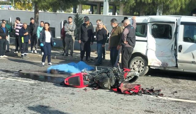 Hafif ticari araçla motosikletin çarpıştığı kazada ölü sayısı 2'ye çıktı