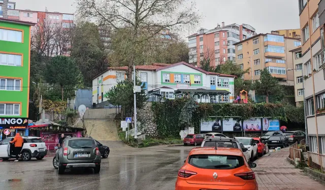 Anaokulu önünde feci olay: 4 yaşındaki çocuk hayatını kaybetti
