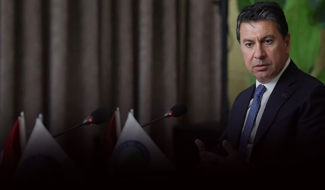 Başkan Aras İzmir'den Bakan Ersoy'a yüklendi: Turizm Bakanlığı'nın görevi belediyelere zorluk çıkarmak mı?