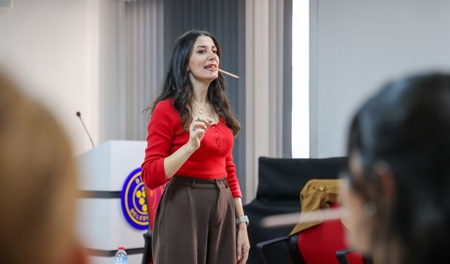 Buca Belediyesi’nden diksiyon ve sunuculuk kursu