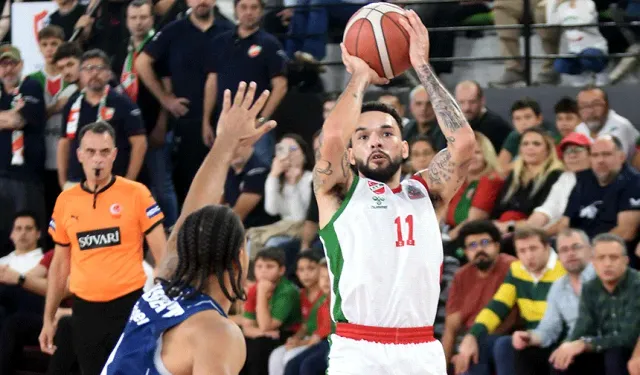 Karşıyaka lider Beşiktaş'ı ağırlıyor