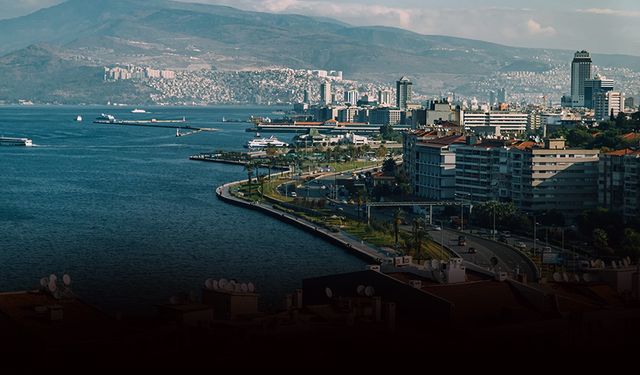 İl olmaya aday ilçeler belli oldu: İzmir'de 4 ilçe plaka hazırlığında!