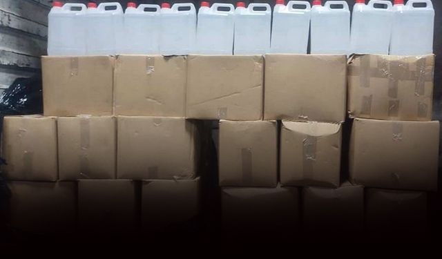 İzmir'de yılbaşı öncesi büyük vurgun: 860 litre etil alkol ele geçirildi