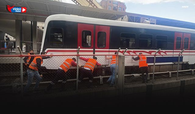 Bornova’da metro vagonu raydan çıktı!