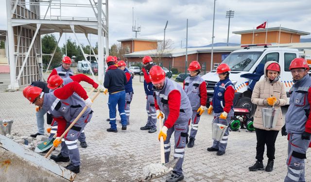 Seferihisar’ın Arama Kurtarma Ekibi AFAD’dan onay aldı
