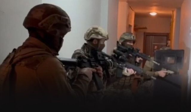 Uşak'ta tefecilere eş zamanlı baskın... Milyonluk çek ve senetlerle yakalandılar!