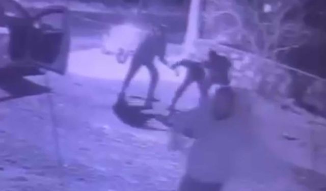 Tartışma bıçaklı kavgaya dönüştü: 1 kişi hastanelik!