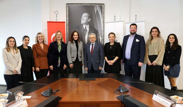 İzmir'de çocuklar için iş birliği protokolü