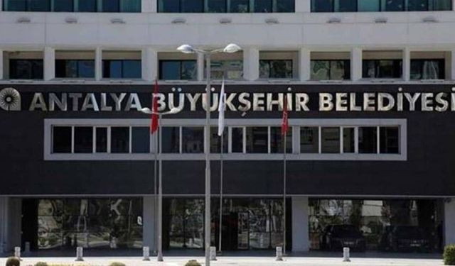 Antalya Büyükşehir Belediyesi'ne operasyon: Çok sayıda gözaltı