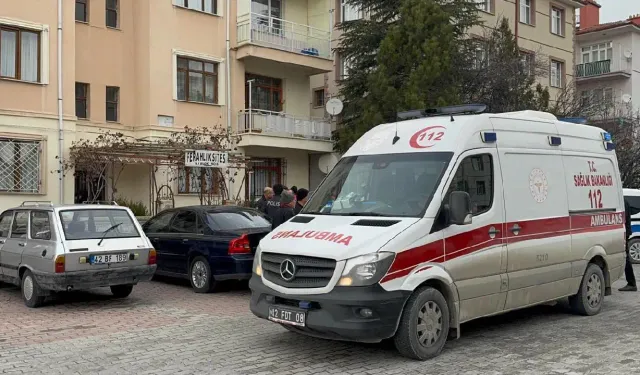 Tüfeğini temizlerken kazara kendini vurdu!