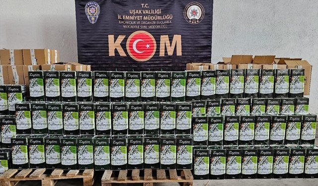 Uşak'ta taklit-tağşiş yapılan bin 370 litre zeytinyağı ele geçirildi