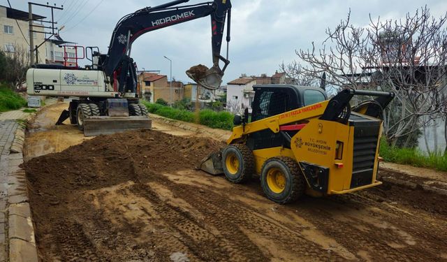 Aydın'da 17 ilçede eş zamanlı yol çalışması