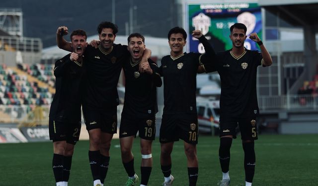 Bornova seriye bağladı, Çoruhlu FK'nın hasreti bitti