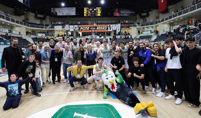 Merkezefendi evinde Anadolu Efes'i devirdi!