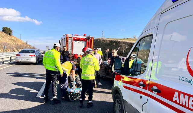 Otomobil tıra arkadan çarptı: 150 metre sürüklendi!