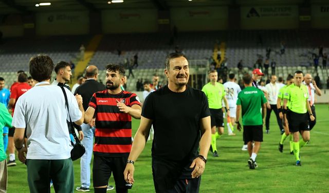 Uşakspor'da Ergün Penbe dönüyor