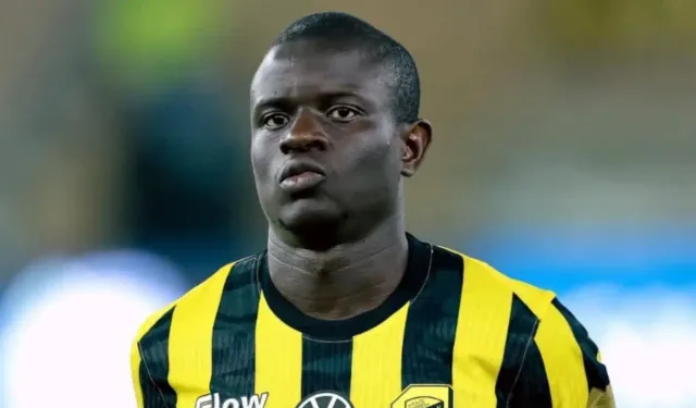 Fenerbahçe'ye transferi iptal olan Kante'den dikkat çeken hamle!