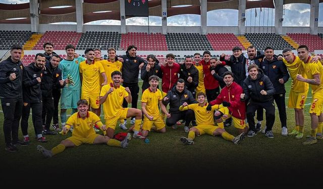 Göztepe kalesine duvar ördü!