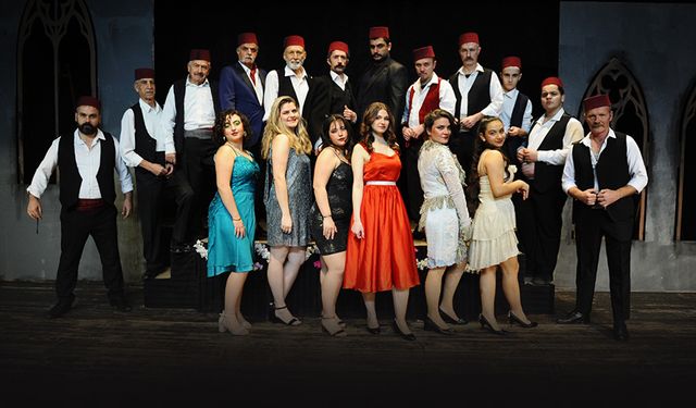 Karşıyaka’da tiyatro sezonu iki yeni oyunla renkleniyor