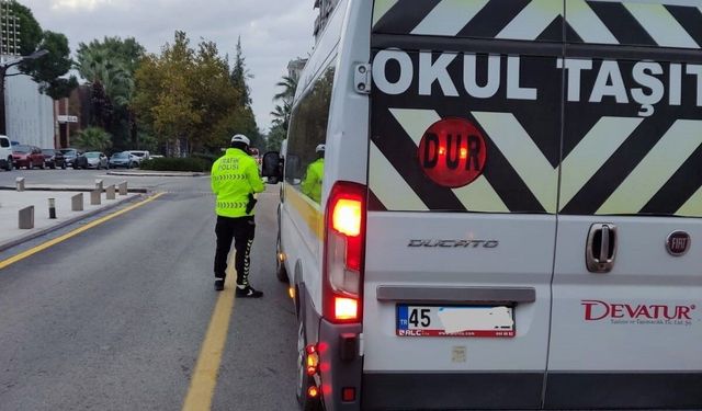 Manisa'da okul servis araçları denetlendi