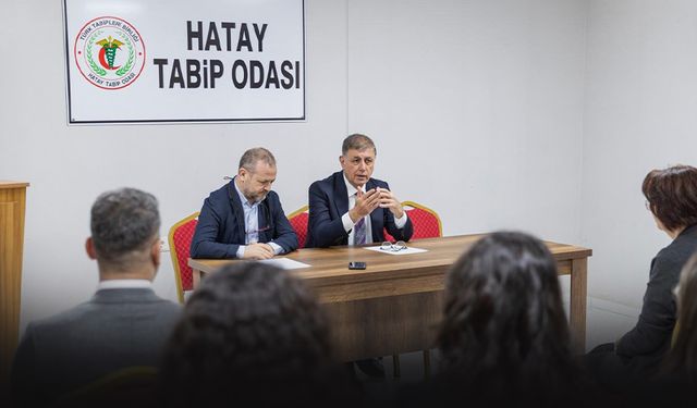 Başkan Tugay’dan Hatay’da sağlık ve dayanışma mesajı!