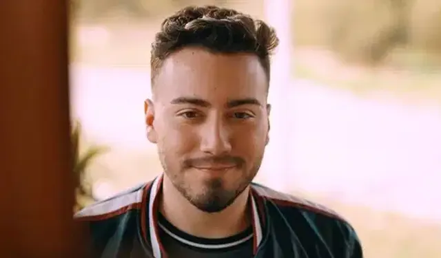 Sosyal medya fenomeni Enes Batur gözaltına alındı