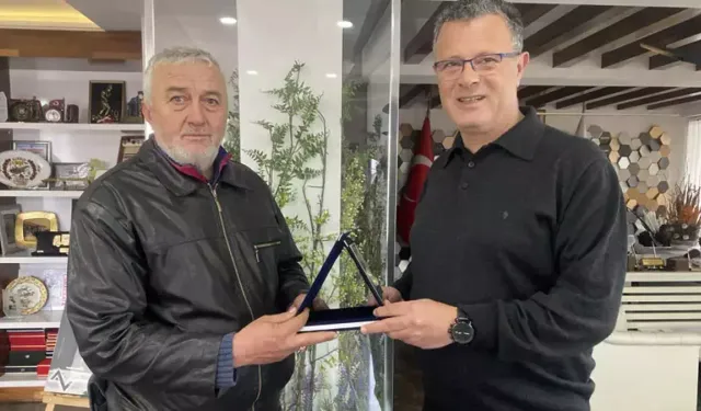 Temizlik işçisinden örnek davranış: Ziynet dolu çantayı buldu, sahibine teslim etti!