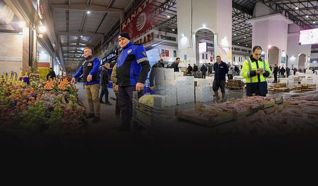 İzmir Su Ürünleri Hali 51 bin tonla Türkiye birincisi