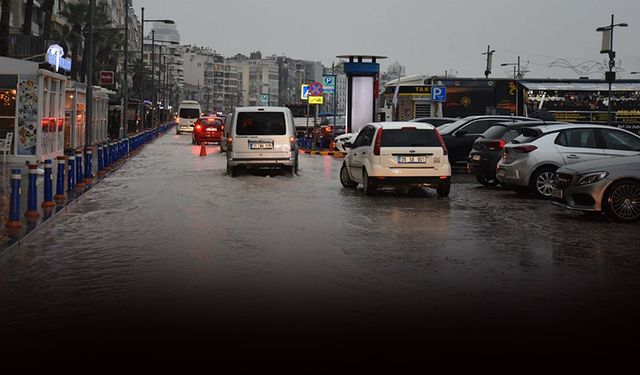 Yağışlar hız kesmiyor: İzmir'de hafta sonu hava nasıl olacak?