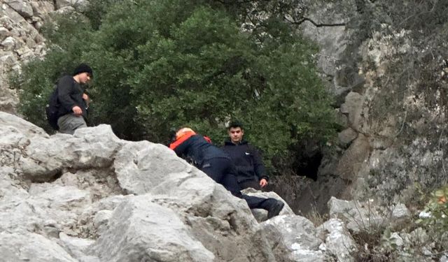 Dağlık alanda mahsur kalan kişi kurtarıldı