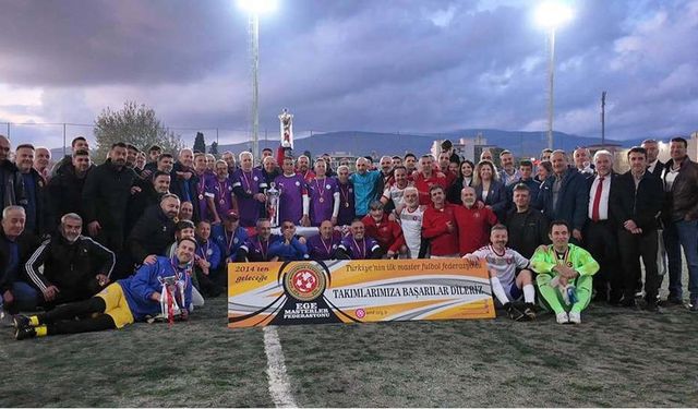Ege Üniversitesi, masterler futbolda üçüncü kez şampiyon