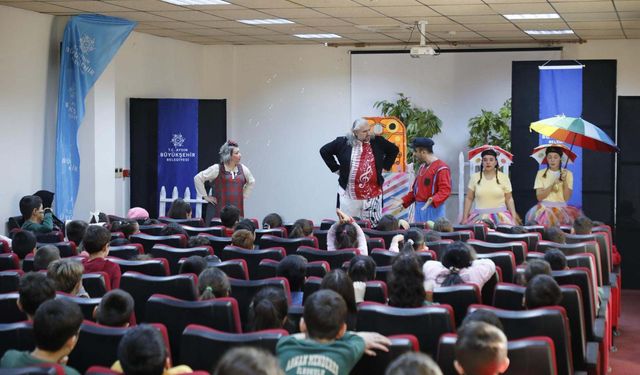 Köşk'te çocuklar tiyatroyla buluştu