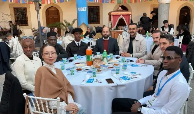 Aydın'da yabancı öğrenciler iftarda buluştu